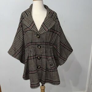 Jolt Cape Beige Plaid ~ Big Buttons Cinch Waist Fully Lined Poncho Sz M/L